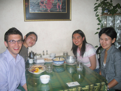 2005group_dinner